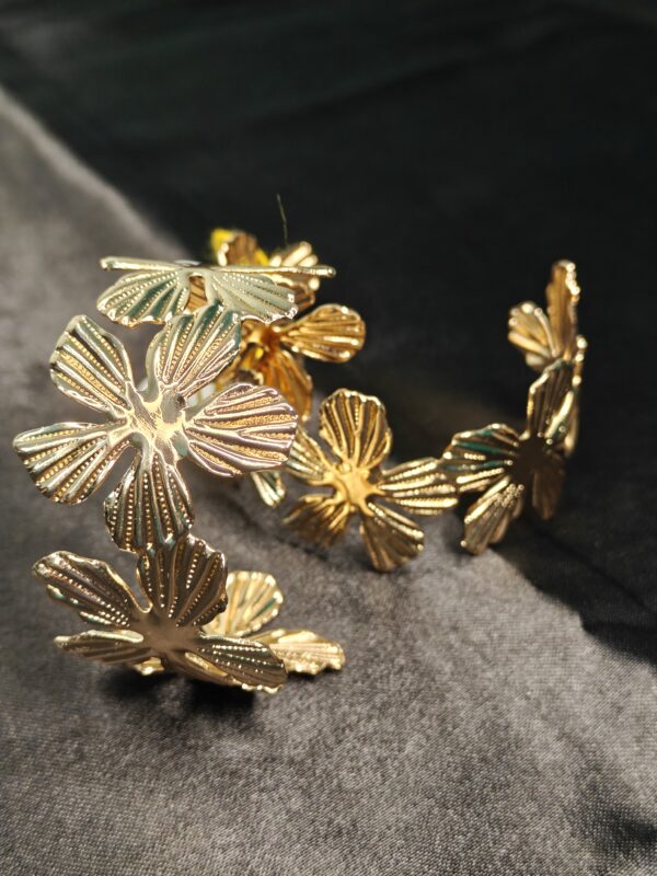 Flora Glow Open Cuff