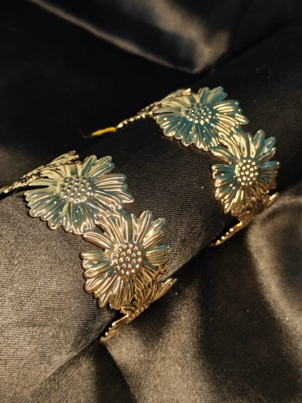 Flora Glow Open Cuff