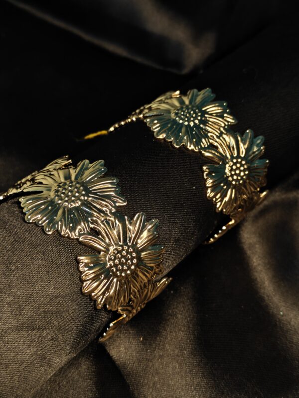 Flora Glow Open Cuff