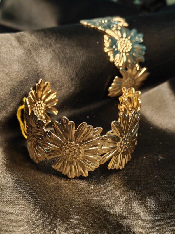 Flora Glow Open Cuff